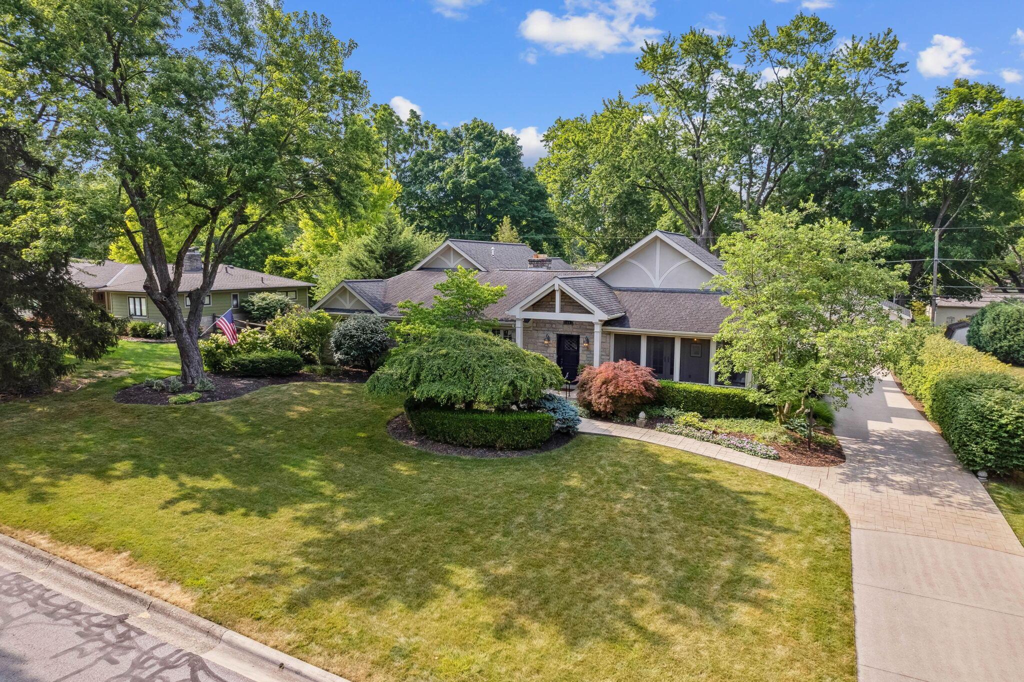 2481 Farleigh Road Columbus, OH 43221 - Photo 77 of 84 Front - Drone