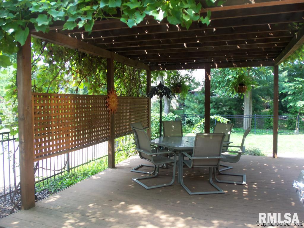 1991 Warson Road Springfield, IL 62704 - Photo 2 of 14