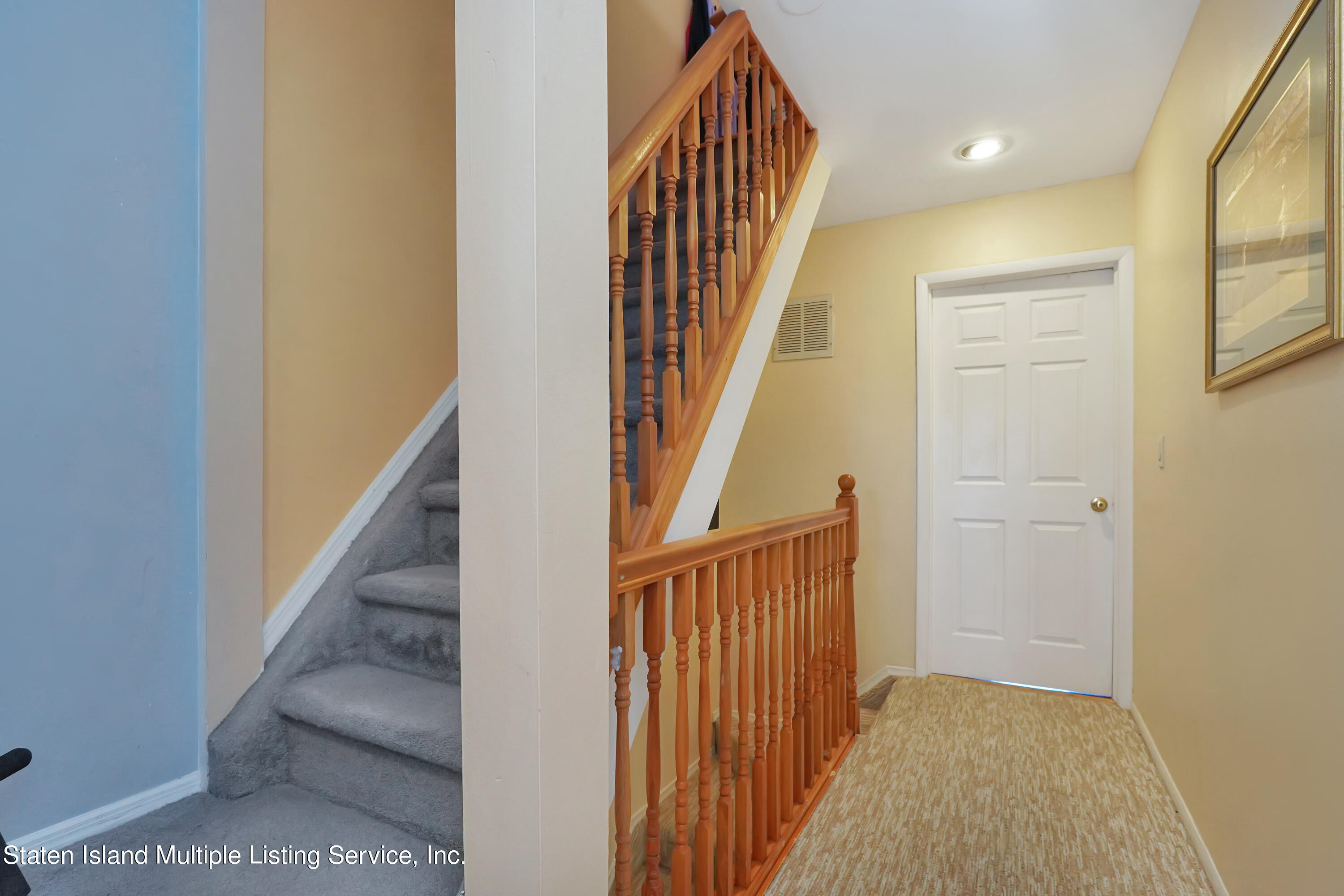 985 West Fingerboard Road Staten Island, NY 10304 - Photo 19 of 33 (19)
