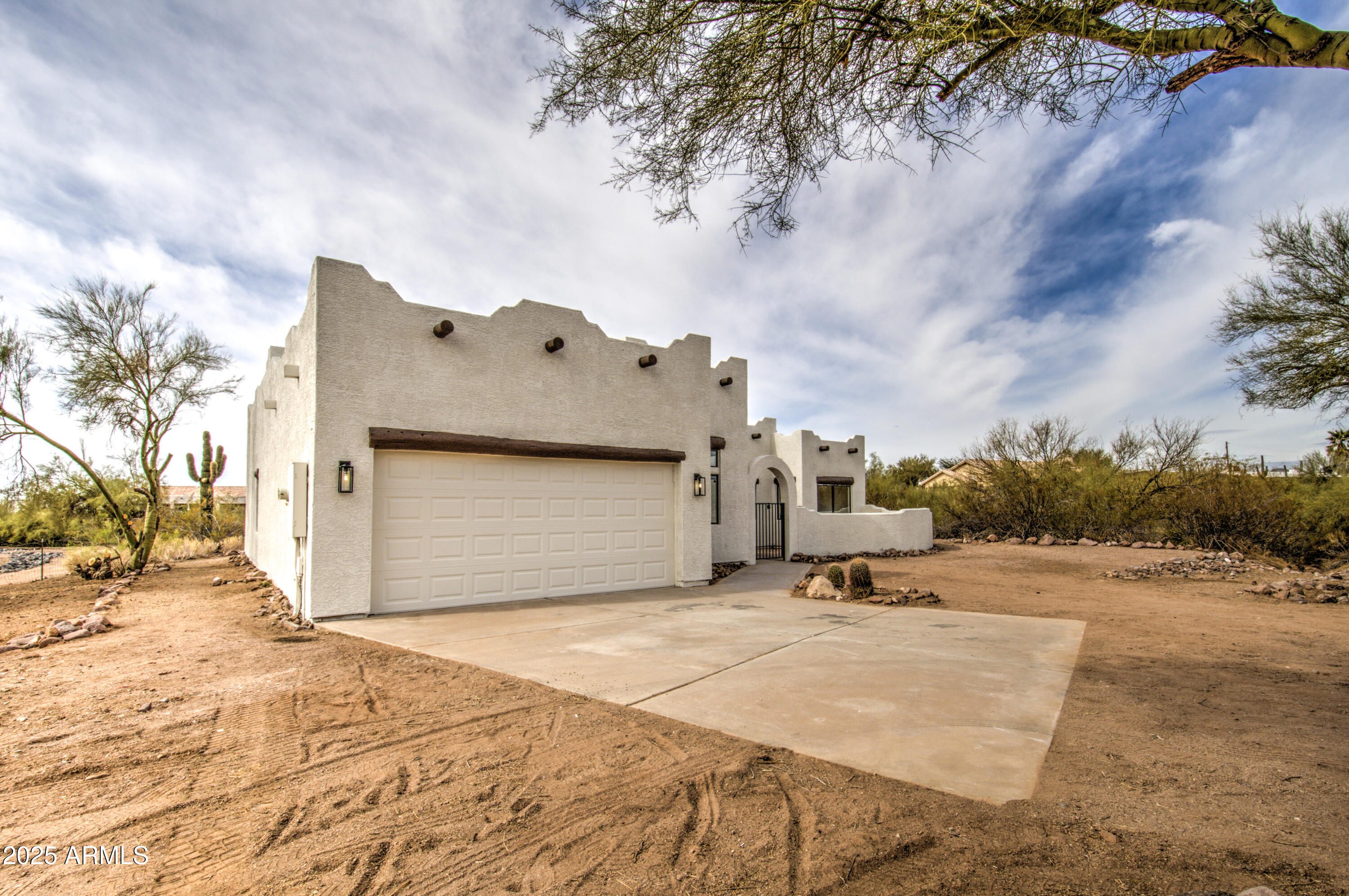 310 North Mountain View Road Apache Junction, AZ 85119 - Photo 6 of 46 Front 3