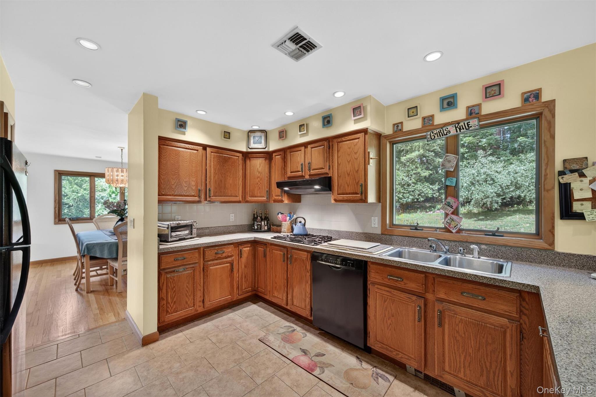 7 Indian Hill Road Warwick, NY 10990 - Photo 18 of 49