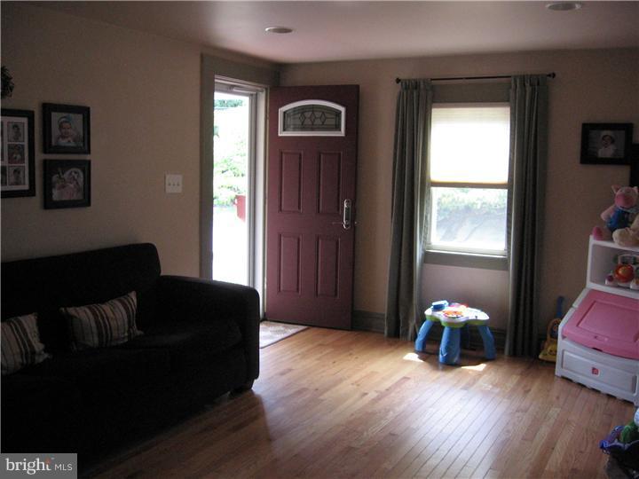 72 Clementon Road West Gibbsboro, NJ 08026 - Photo 3 of 12 Gallery Image 3