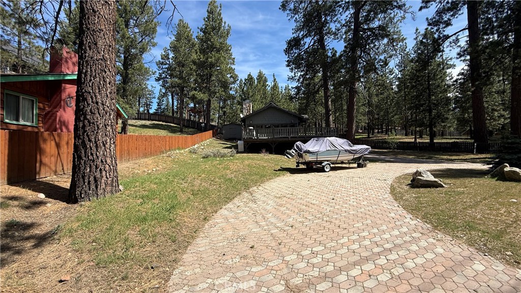 459 Edgemoor Road Big Bear Lake, CA 92315 - Photo 4 of 34