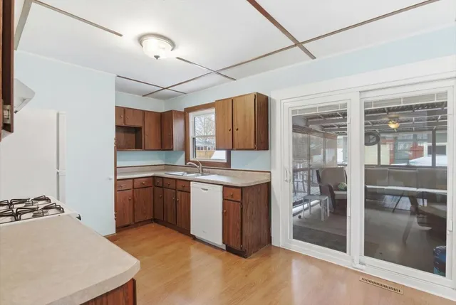 $329,900 | 42169 North 6th Avenue, Antioch, IL 60002