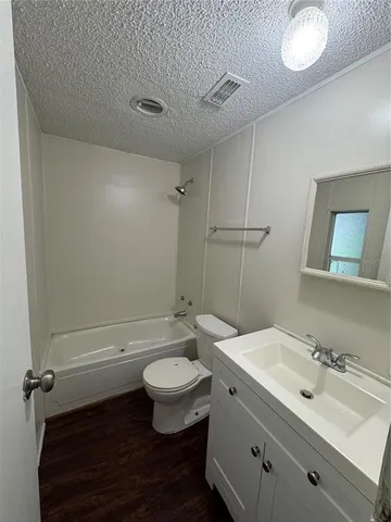 $189,900 | 5701 Southeast 33rd Court, Ocala, FL 34480