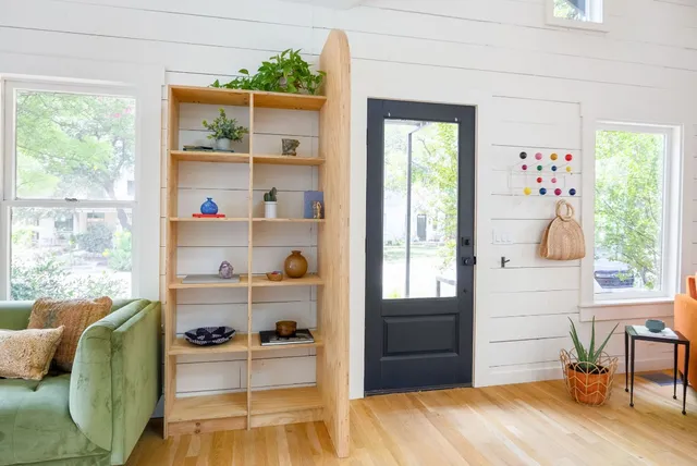 $699,000 | 810 Keasbey Street, Austin, TX 78751