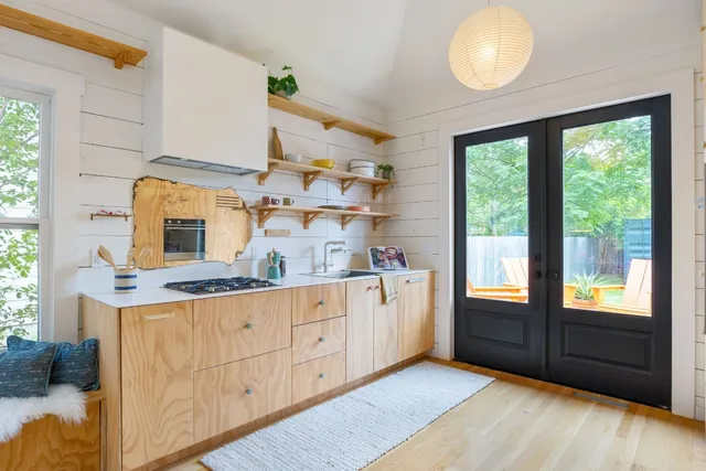 $699,000 | 810 Keasbey Street, Austin, TX 78751