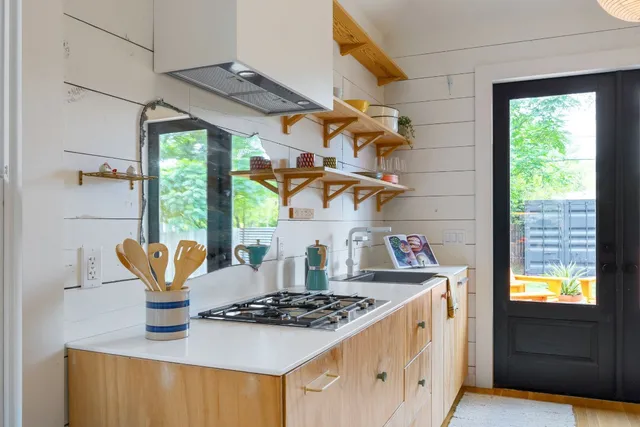 $699,000 | 810 Keasbey Street, Austin, TX 78751