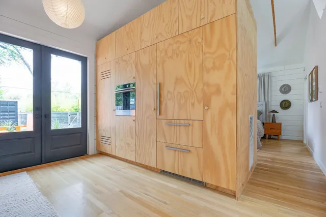 $699,000 | 810 Keasbey Street, Austin, TX 78751