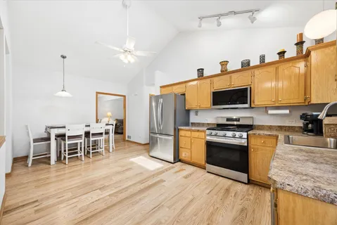 $699,000 | 702 Hickory Street, Lemont, IL 60439