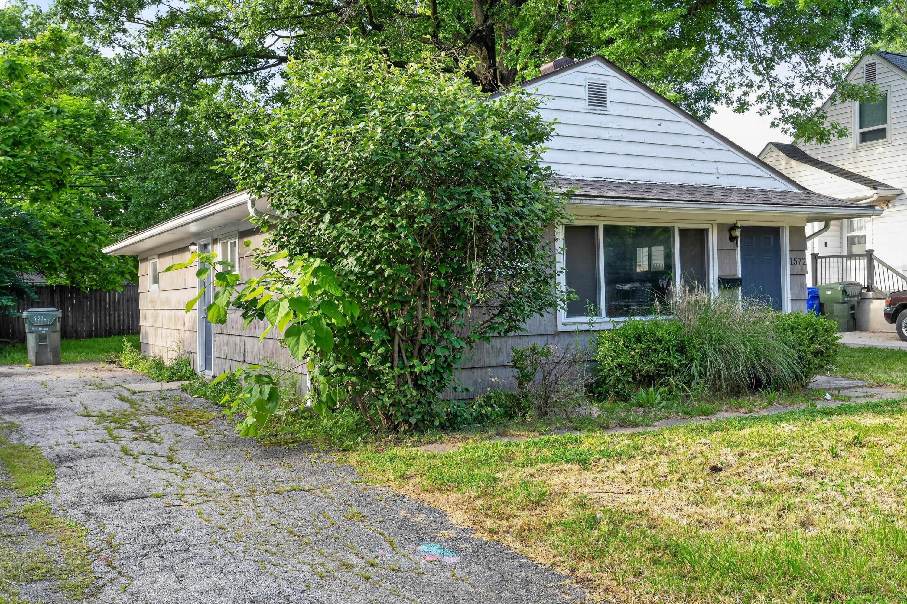 1572 Northridge Road Columbus, OH 43224 - Photo 1 of 32