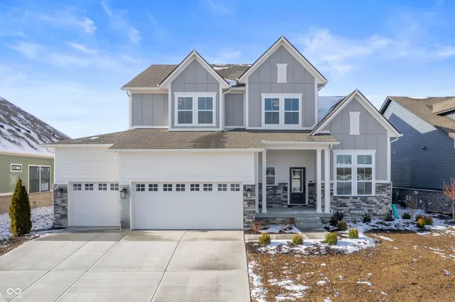 $899,638 | 19742 Chatham Shore Lane, Westfield, IN 46074
