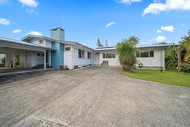 $854,000 | 1808 Waianuenue Avenue, Hilo, HI 96720