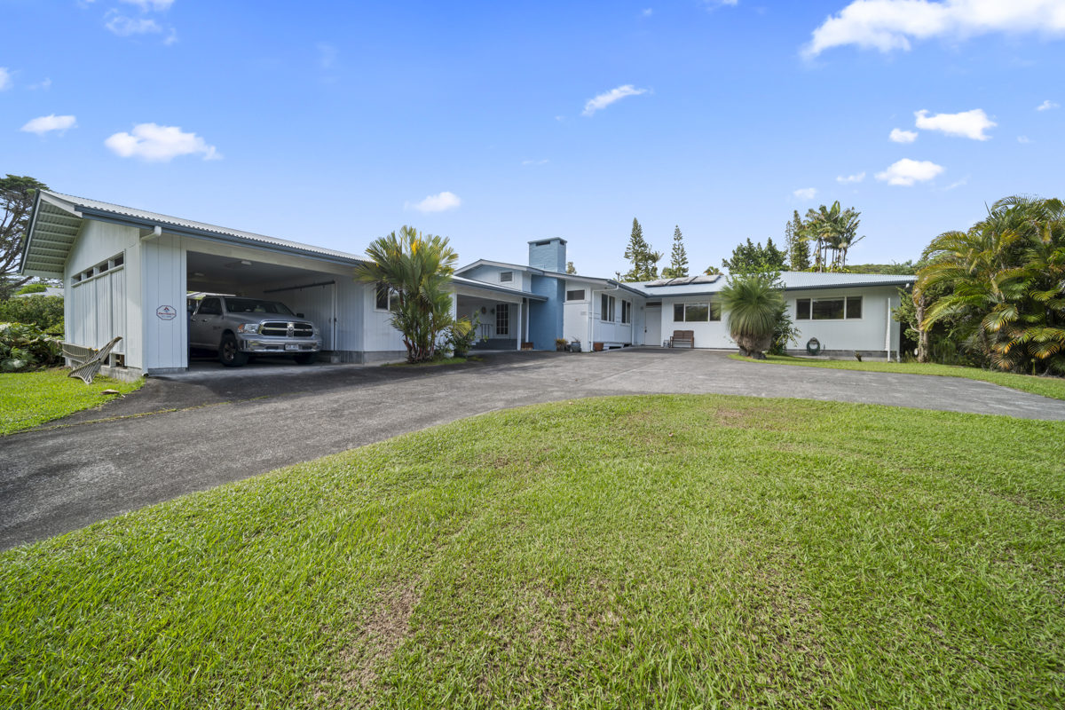 1808 Waianuenue Avenue Hilo, HI 96720 - Photo 2 of 30 a view of a house with a patio