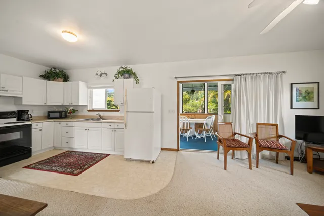 $854,000 | 1808 Waianuenue Avenue, Hilo, HI 96720