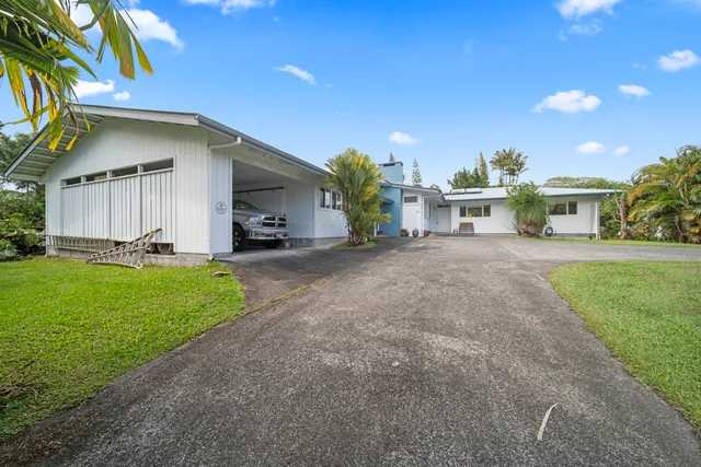 $854,000 | 1808 Waianuenue Avenue, Hilo, HI 96720