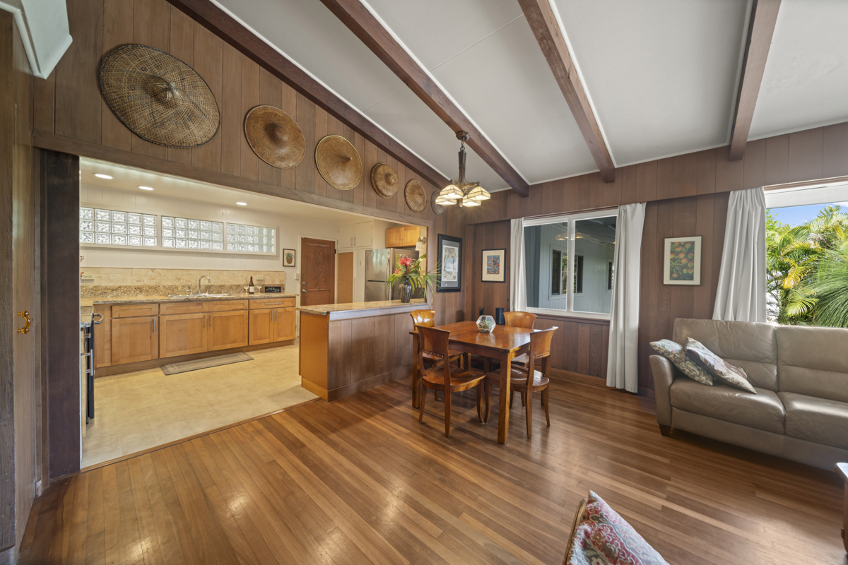 1808 Waianuenue Avenue Hilo, HI 96720 - Photo 8 of 30 a living room with furniture and a large window