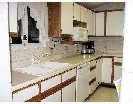 626 Sandy Hill Road Valencia, PA 16059 - Photo 2 of 8 Kitchen.