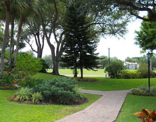 3309 Bridgewood Drive, Unit 3309 Boca Raton, FL 33434 - Photo 5 of 11 Additional Photo