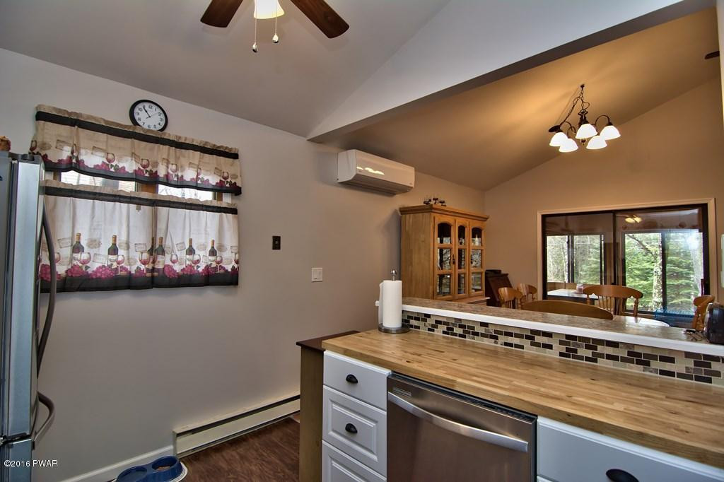 884 Deerfield Road Lake Ariel, PA 18436 - Photo 6 of 59