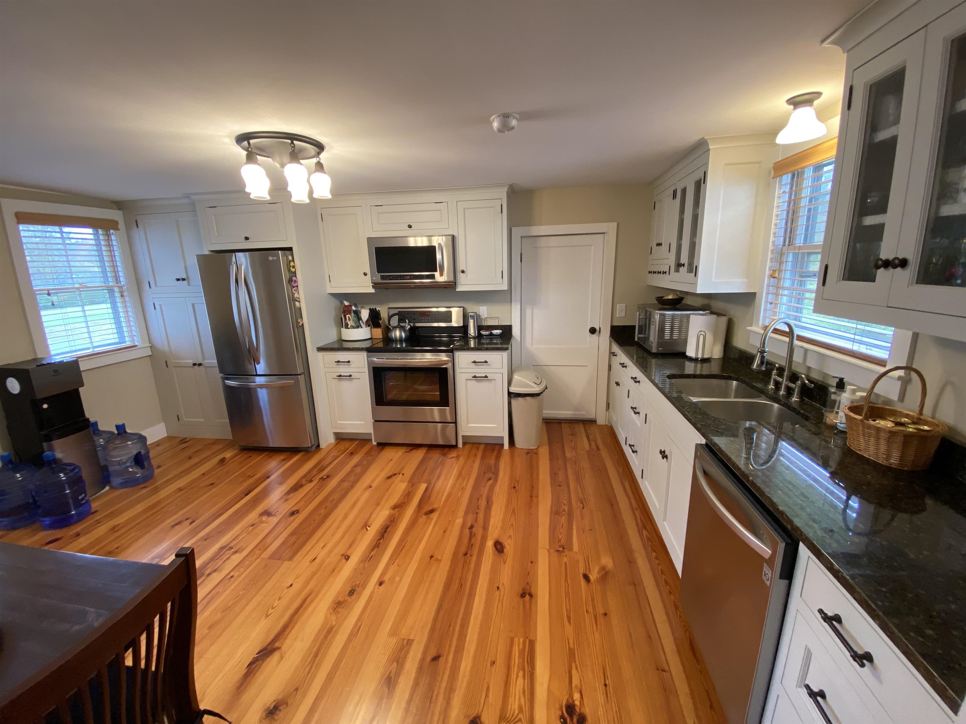 8 Silver Lake Road Hollis, NH 03049 - Photo 11 of 38