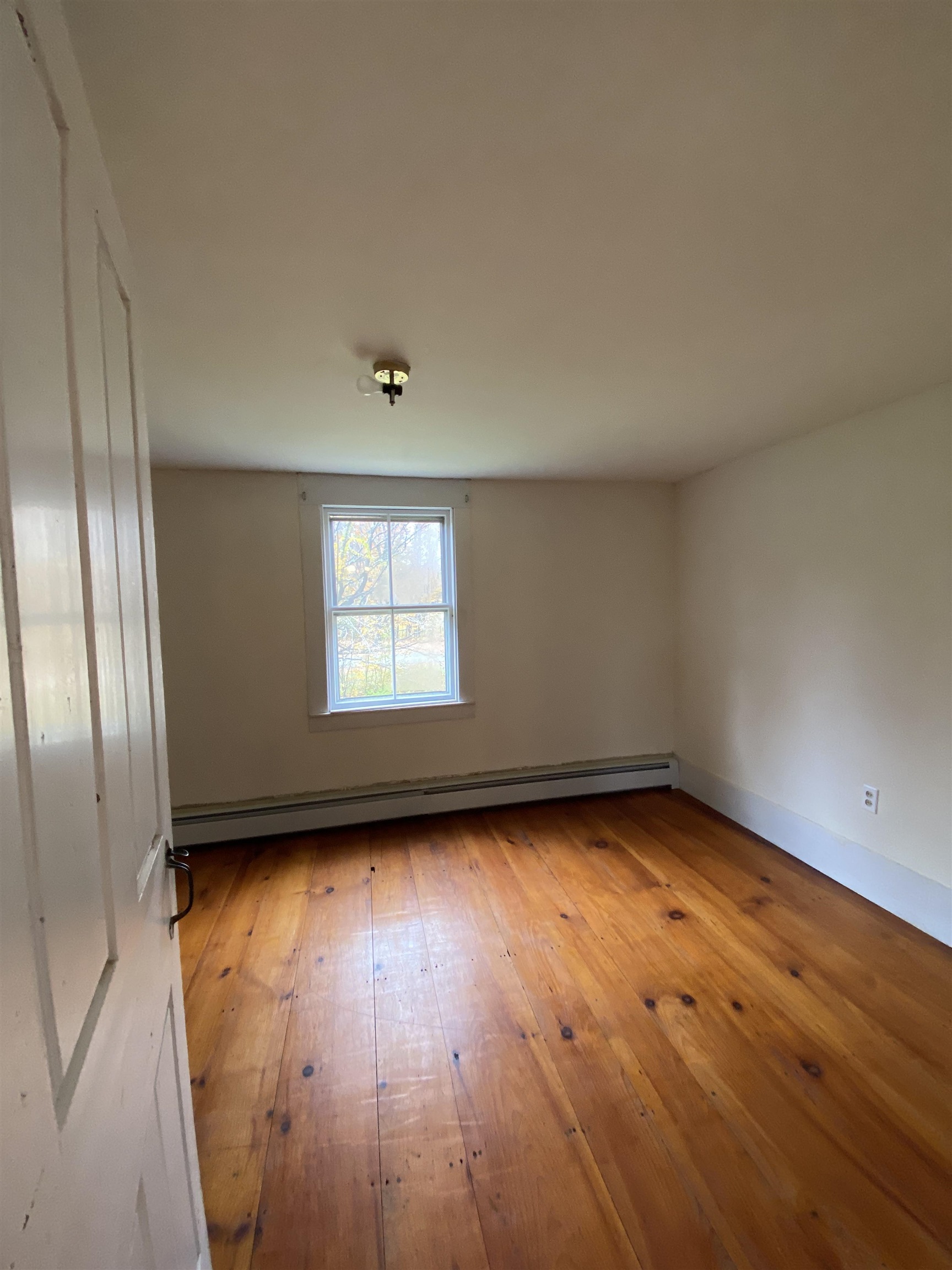 8 Silver Lake Road Hollis, NH 03049 - Photo 22 of 38