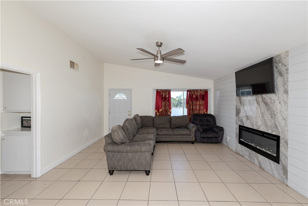 24201 Jagger Street Lake Forest, CA 92630 - Photo 5 of 26