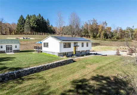 $850,000 | 311 Hunns Lake Road, Stanfordville, NY 12581