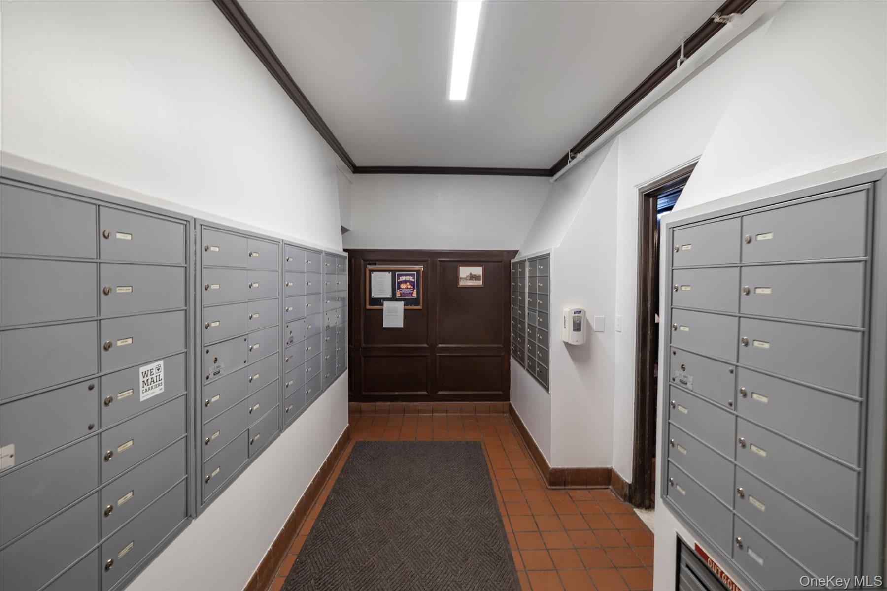 8 Barstow Road, Unit 4J Great Neck, NY 11021 - Photo 13 of 17