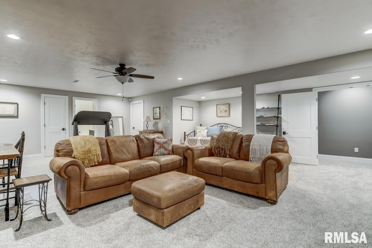 4829 Chestnut Drive Springfield, IL 62711 - Photo 28 of 44 Gallery Image 28