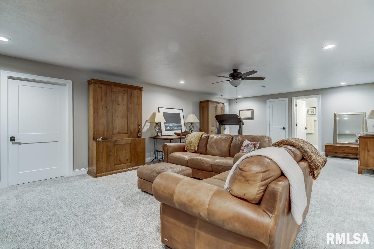 4829 Chestnut Drive Springfield, IL 62711 - Photo 29 of 44 Gallery Image 29