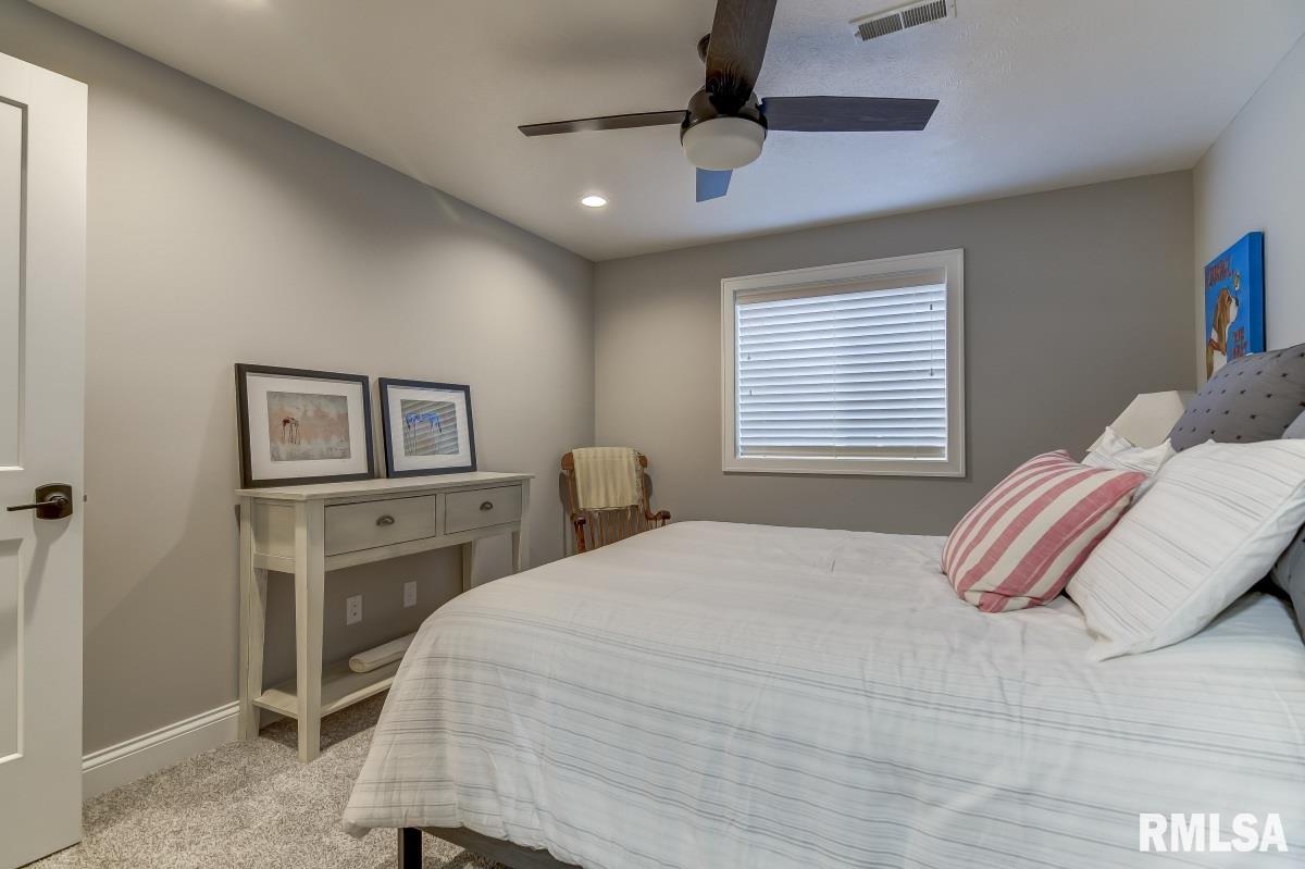 4829 Chestnut Drive Springfield, IL 62711 - Photo 32 of 44 Gallery Image 32