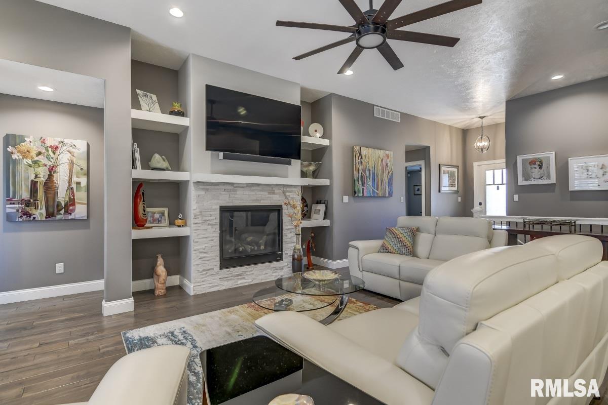4829 Chestnut Drive Springfield, IL 62711 - Photo 7 of 44 Gallery Image 7