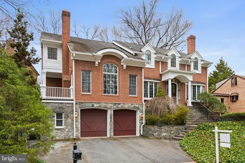 $2,450,000 | 4020 North Randolph Street, Arlington, VA 22207