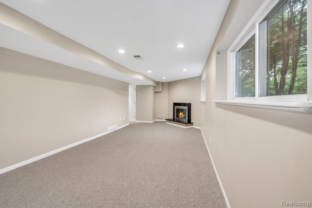 30540 Pear Ridge Farmington Hills, MI 48334 - Photo 31 of 66