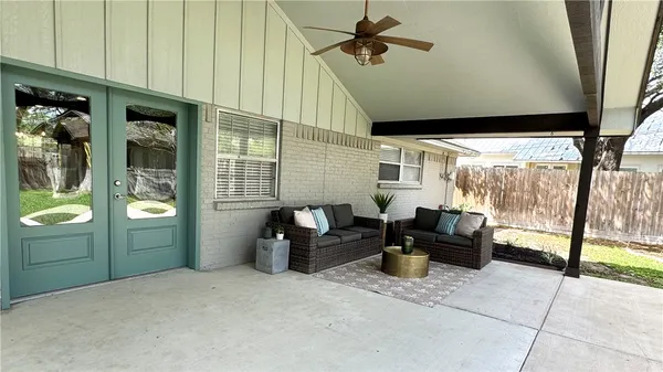 $410,000 | 3811 Carter Creek Parkway, Bryan, TX 77802