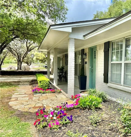 $410,000 | 3811 Carter Creek Parkway, Bryan, TX 77802