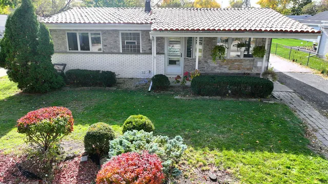 $335,000 | 2503 Fulle Street, Rolling Meadows, IL 60008