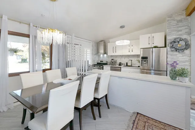 $335,000 | 2503 Fulle Street, Rolling Meadows, IL 60008