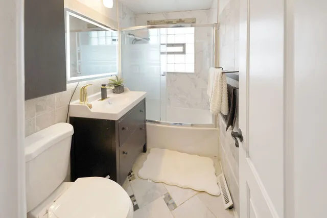 $335,000 | 2503 Fulle Street, Rolling Meadows, IL 60008