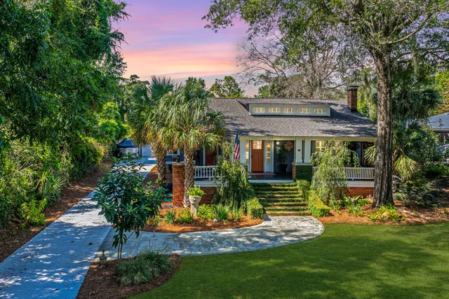 $820,000 | 117 Fishburne Street, Walterboro, SC 29488