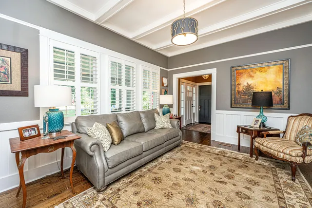 $820,000 | 117 Fishburne Street, Walterboro, SC 29488