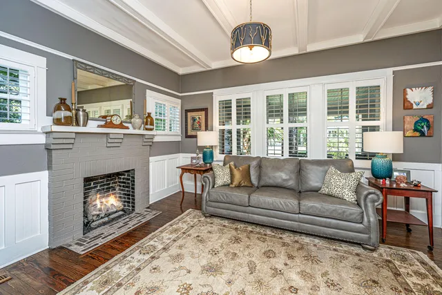 $820,000 | 117 Fishburne Street, Walterboro, SC 29488