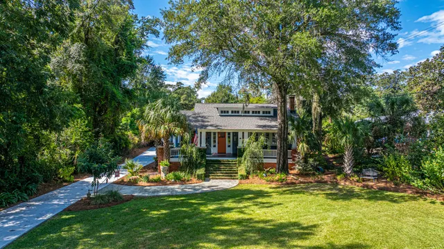 $820,000 | 117 Fishburne Street, Walterboro, SC 29488