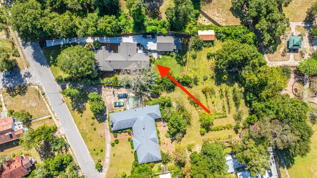 $820,000 | 117 Fishburne Street, Walterboro, SC 29488