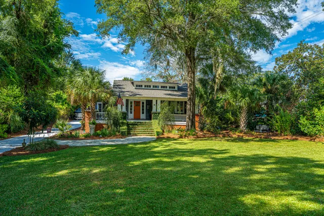 $820,000 | 117 Fishburne Street, Walterboro, SC 29488