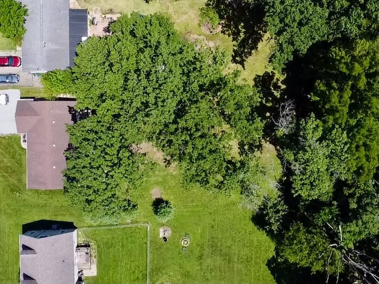 1108 South 3rd Street Effingham, IL 62401 - Photo 28 of 29 an aerial view of a house with a yard