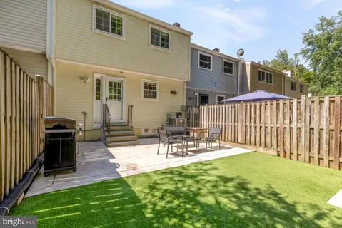 $525,000 | 8100 Loving Forest Court, Springfield, VA 22153