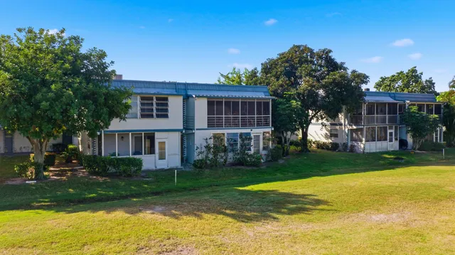 $89,000 | 374 Tuscany Lane, Unit G, Delray Beach, FL 33446