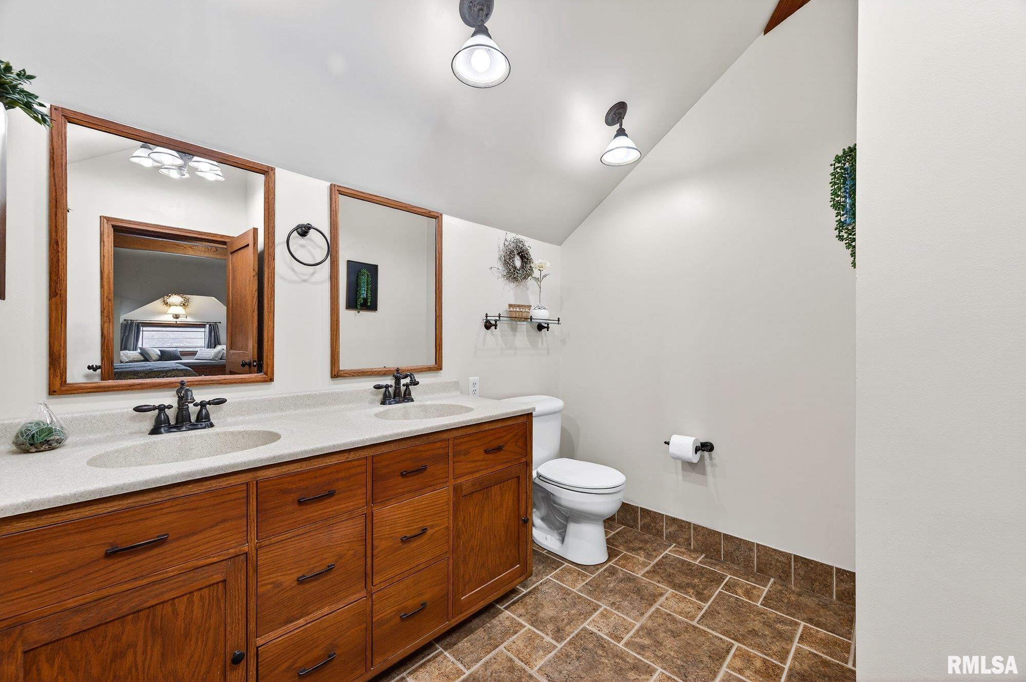 605 North Main Street Washington, IL 61571 - Photo 28 of 64